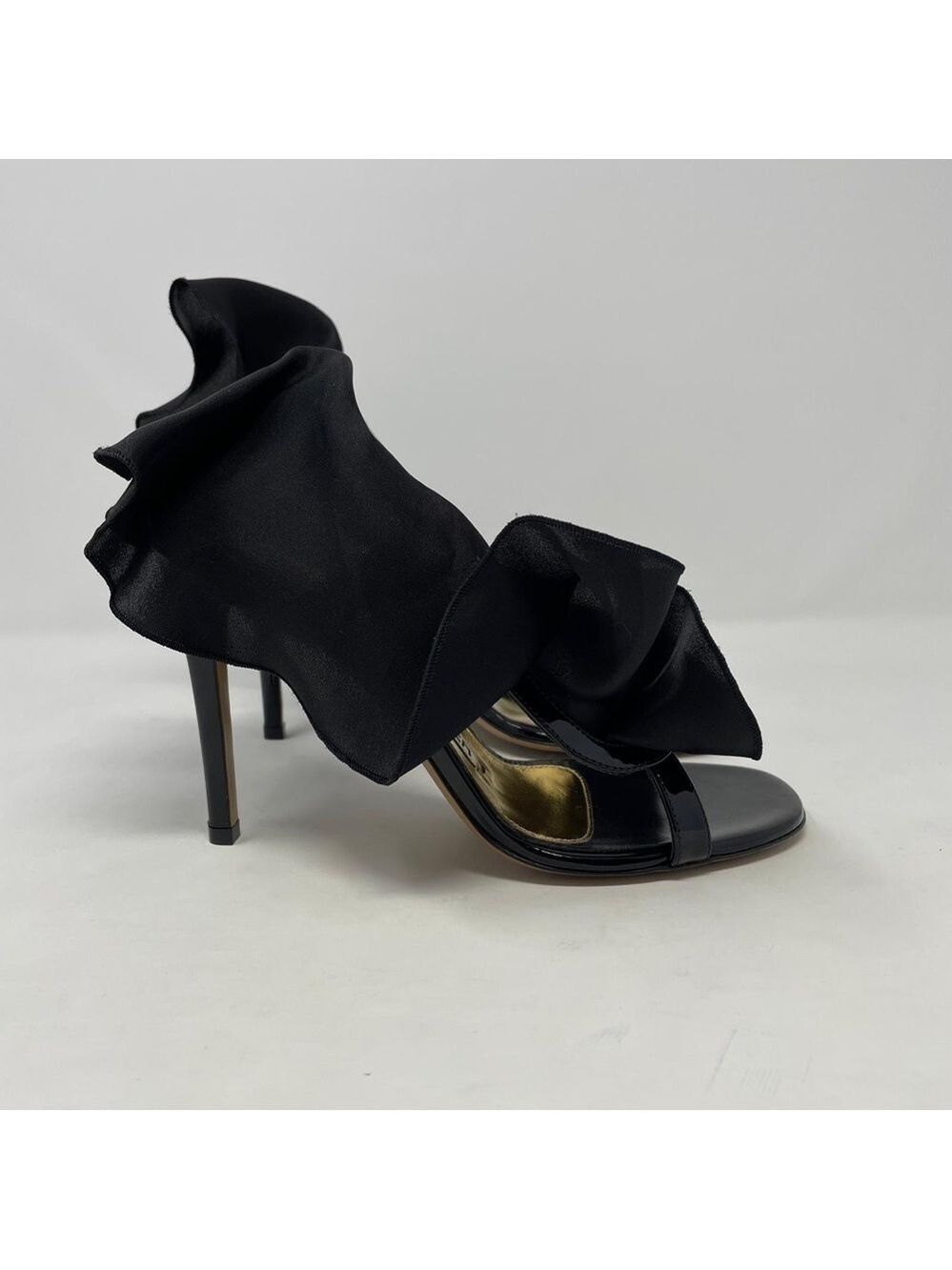 Alexandre Vauthier Penelope Ruffled Organza & Patent Leather Heeled Sandals - Picture 6 of 14
